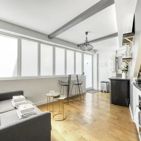 Montmartre Cozy And Bright 1bd With Terrace * Paris